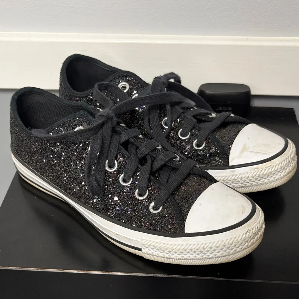Converse Women Black Glitter Low-Top Sneakers - Picture 1 of 5